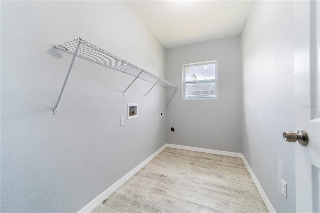 For Sale: $449,000 (4 beds, 2 baths, 2069 Square Feet)