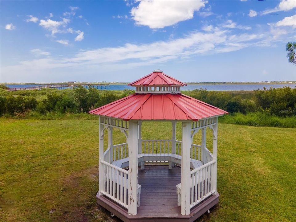 For Sale: $449,000 (4 beds, 2 baths, 2069 Square Feet)