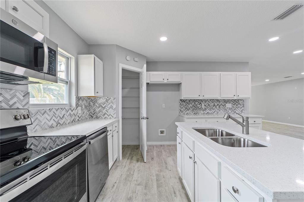 For Sale: $449,000 (4 beds, 2 baths, 2069 Square Feet)