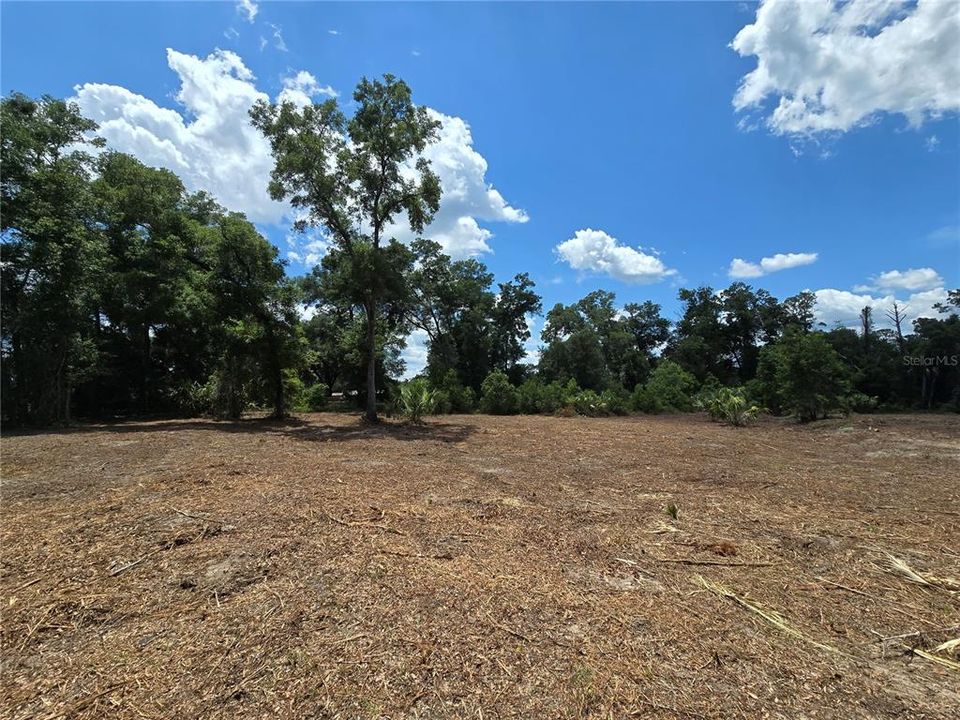 合同活跃: $129,400 (4.09 acres)