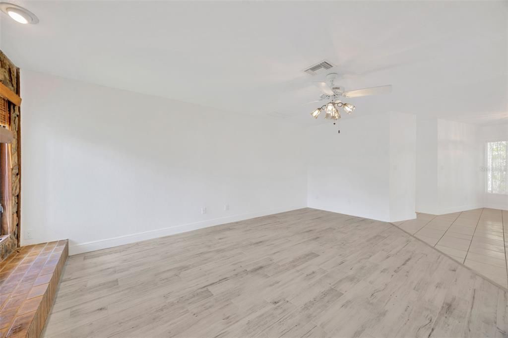 For Sale: $639,900 (3 beds, 2 baths, 2006 Square Feet)