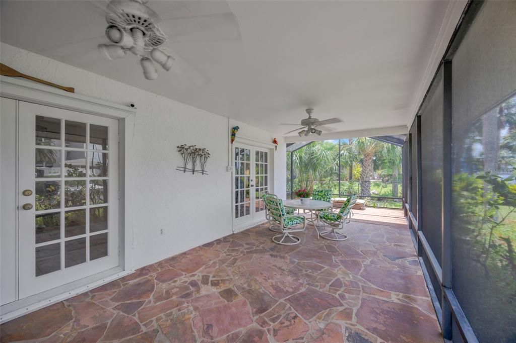 For Sale: $639,900 (3 beds, 2 baths, 2006 Square Feet)