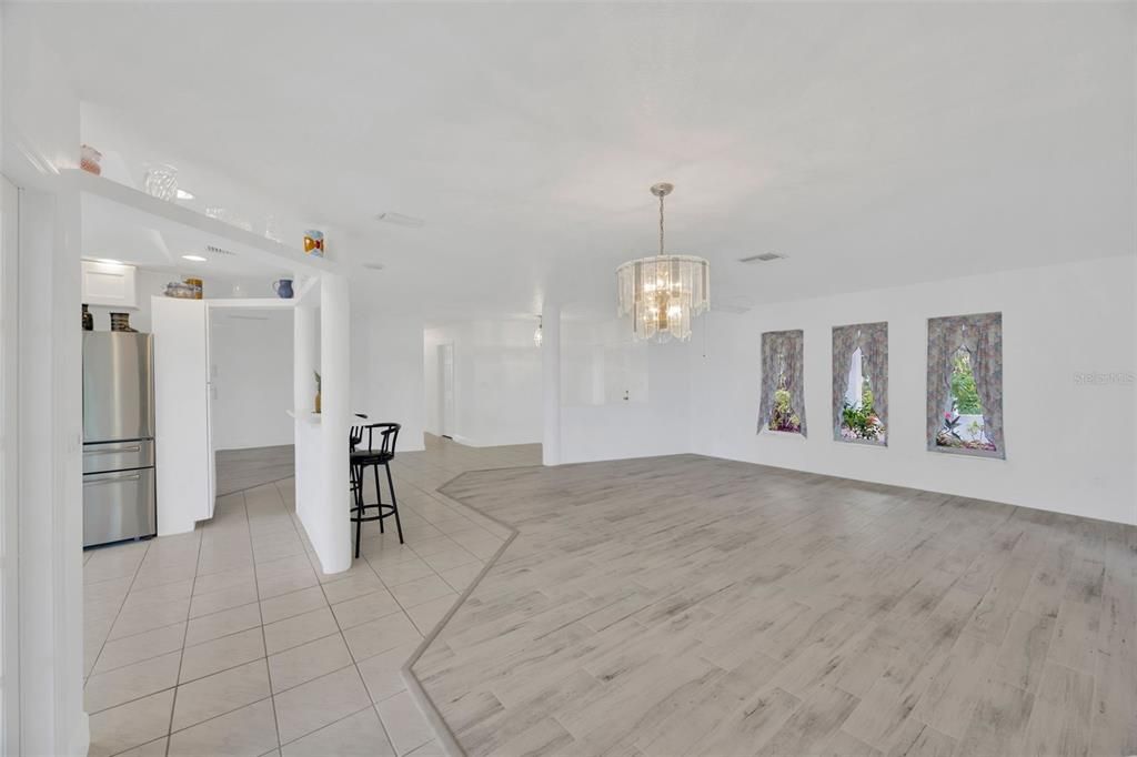 For Sale: $639,900 (3 beds, 2 baths, 2006 Square Feet)