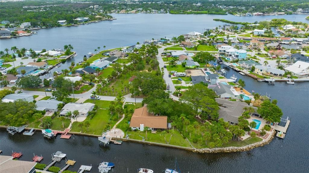 For Sale: $639,900 (3 beds, 2 baths, 2006 Square Feet)