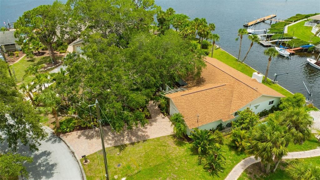 For Sale: $639,900 (3 beds, 2 baths, 2006 Square Feet)