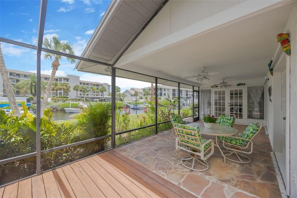 For Sale: $639,900 (3 beds, 2 baths, 2006 Square Feet)