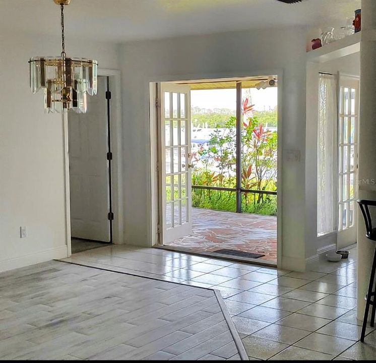 For Sale: $639,900 (3 beds, 2 baths, 2006 Square Feet)