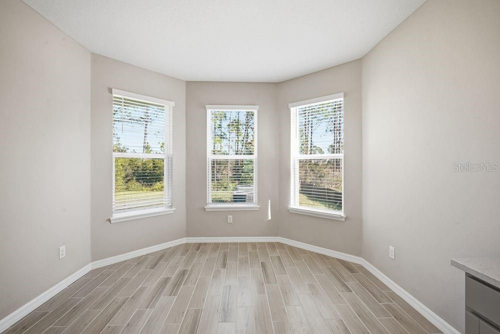 For Sale: $651,999 (5 beds, 4 baths, 3422 Square Feet)