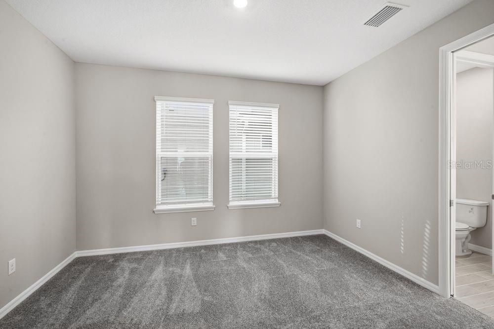 For Sale: $651,999 (5 beds, 4 baths, 3422 Square Feet)