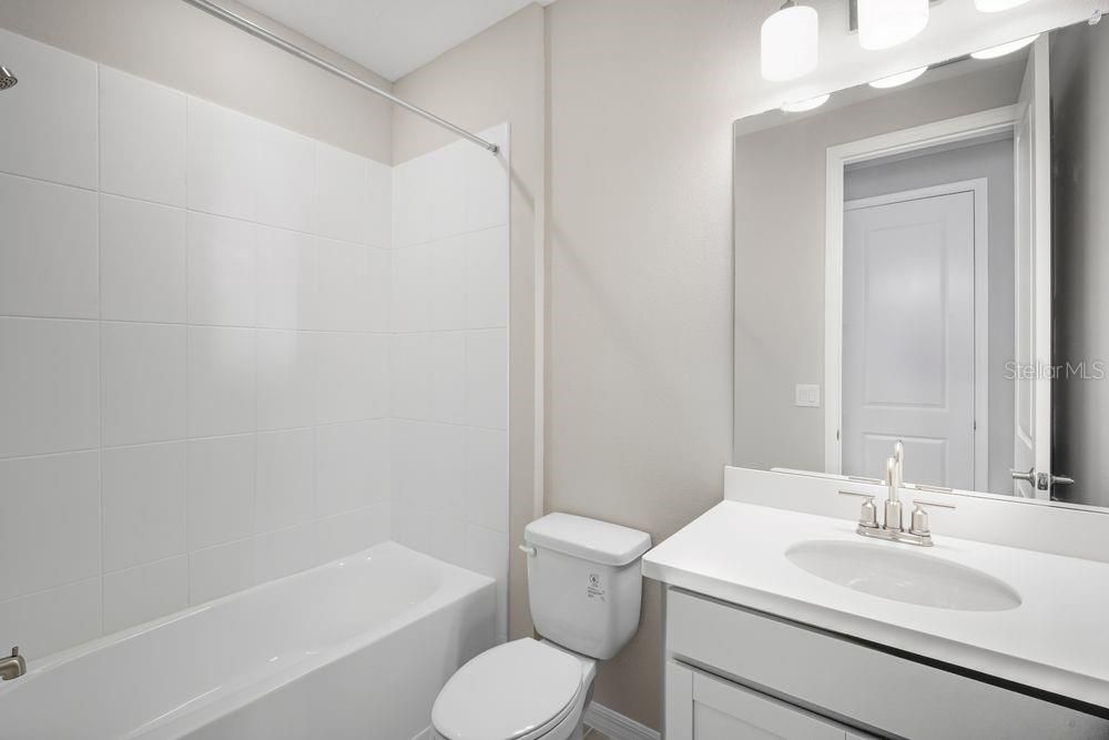 For Sale: $651,999 (5 beds, 4 baths, 3422 Square Feet)