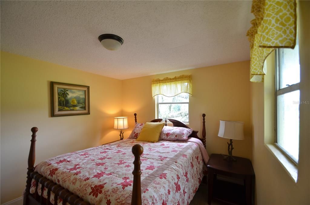 待售: $585,000 (2 贝兹, 1 浴室, 660 平方英尺)