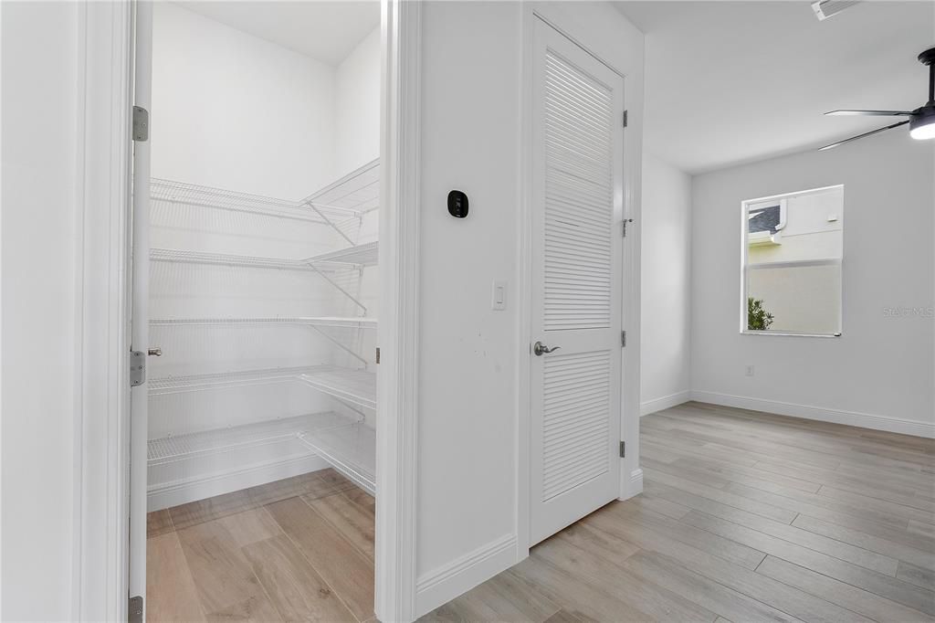 Active With Contract: $469,900 (3 beds, 2 baths, 2263 Square Feet)