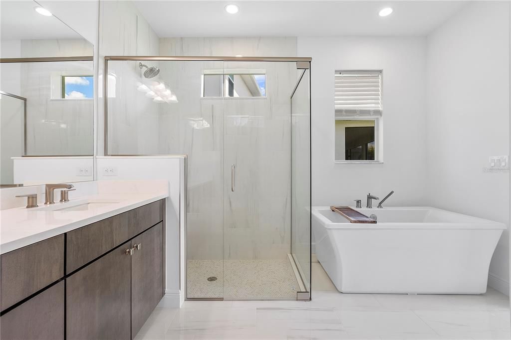 Active With Contract: $469,900 (3 beds, 2 baths, 2263 Square Feet)