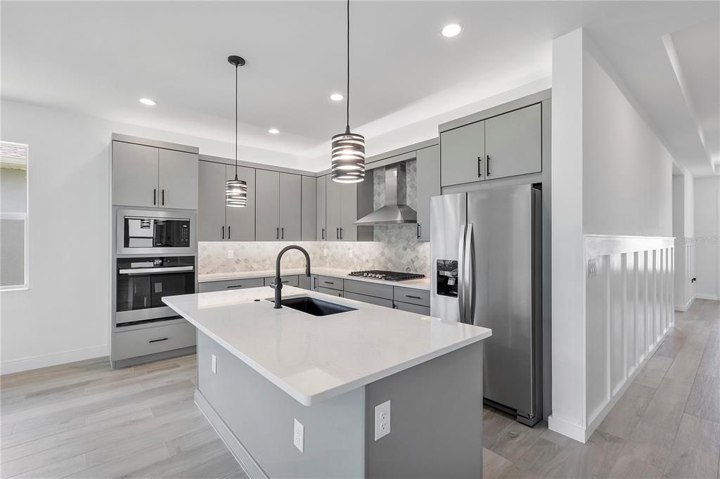 Active With Contract: $469,900 (3 beds, 2 baths, 2263 Square Feet)
