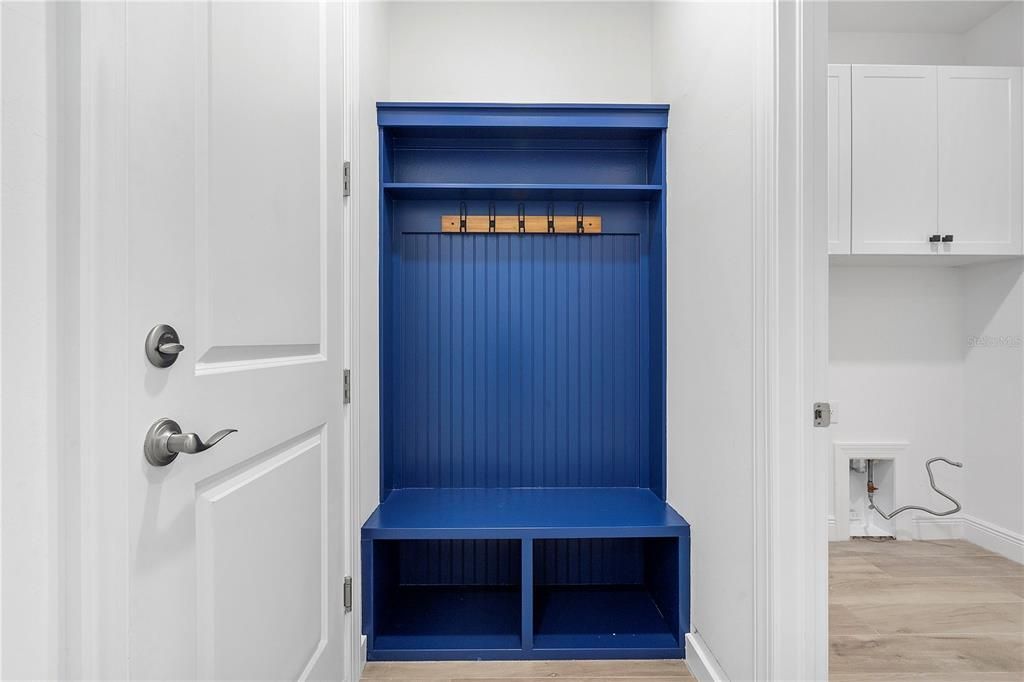 Active With Contract: $469,900 (3 beds, 2 baths, 2263 Square Feet)