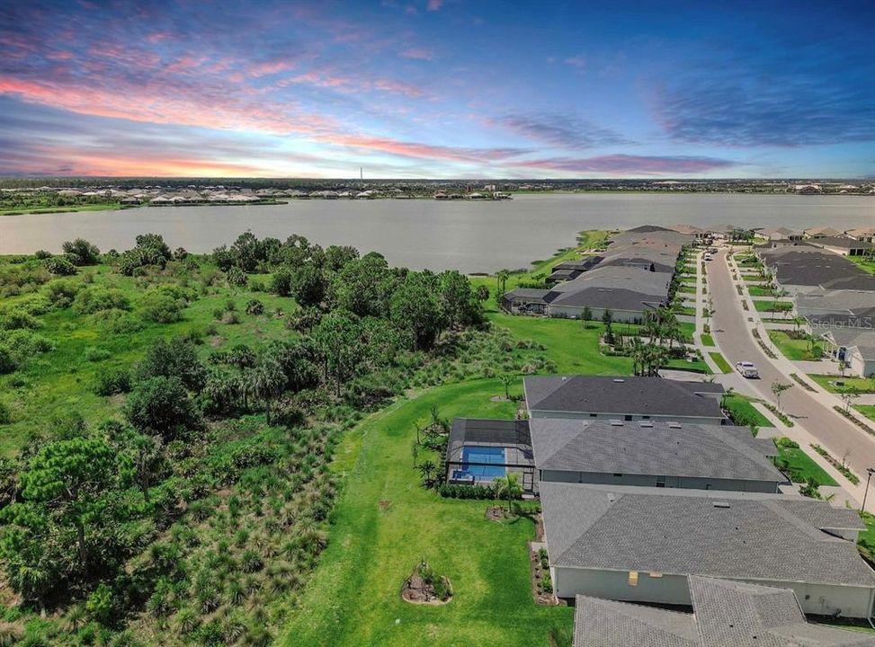 Active With Contract: $469,900 (3 beds, 2 baths, 2263 Square Feet)