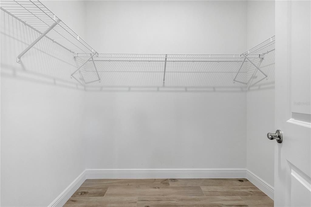 Active With Contract: $469,900 (3 beds, 2 baths, 2263 Square Feet)