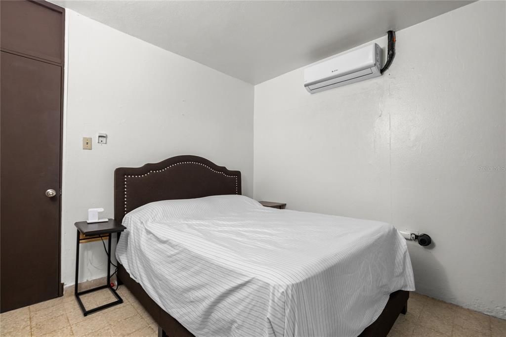 На продажу: $680,000 (9 спален, 7 ванн, 2550 Квадратных фут)