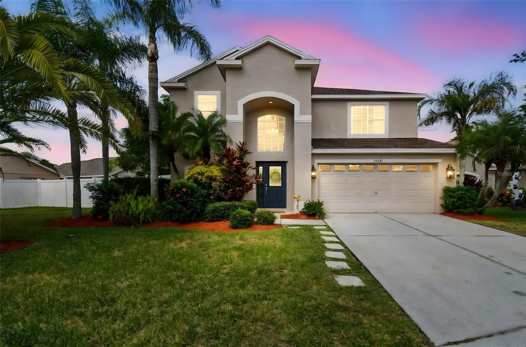 Active With Contract: $695,000 (4 beds, 2 baths, 2377 Square Feet)