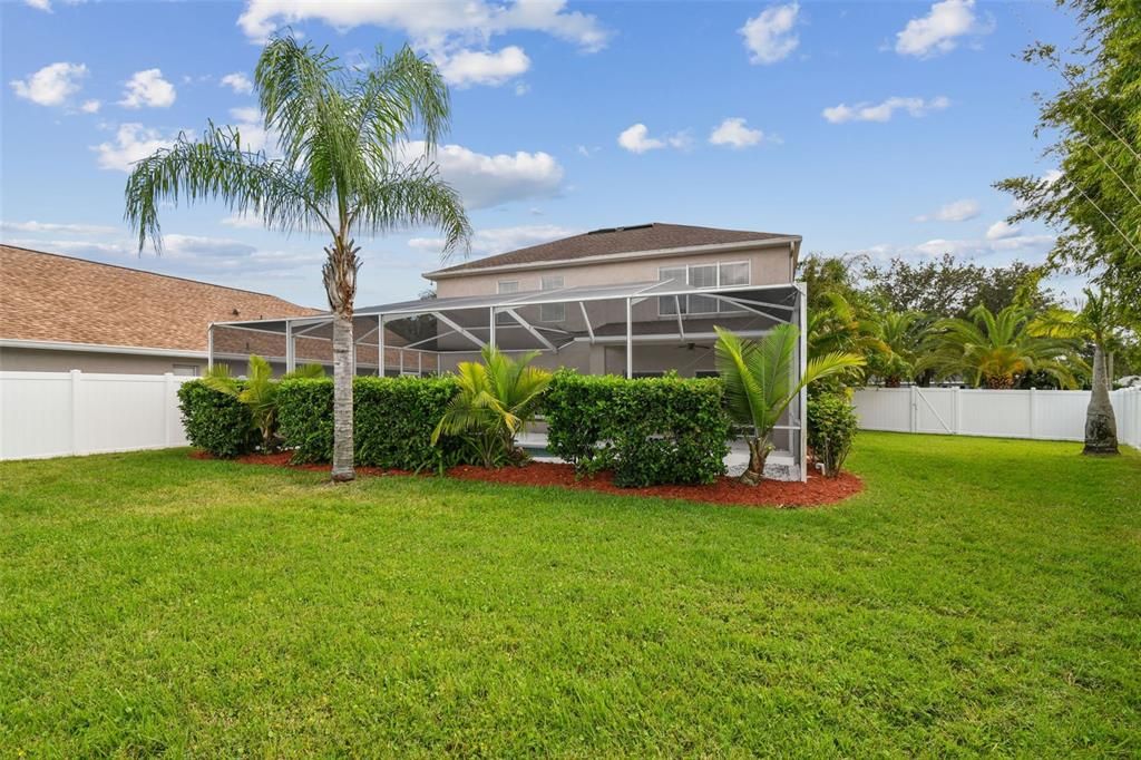 Active With Contract: $695,000 (4 beds, 2 baths, 2377 Square Feet)