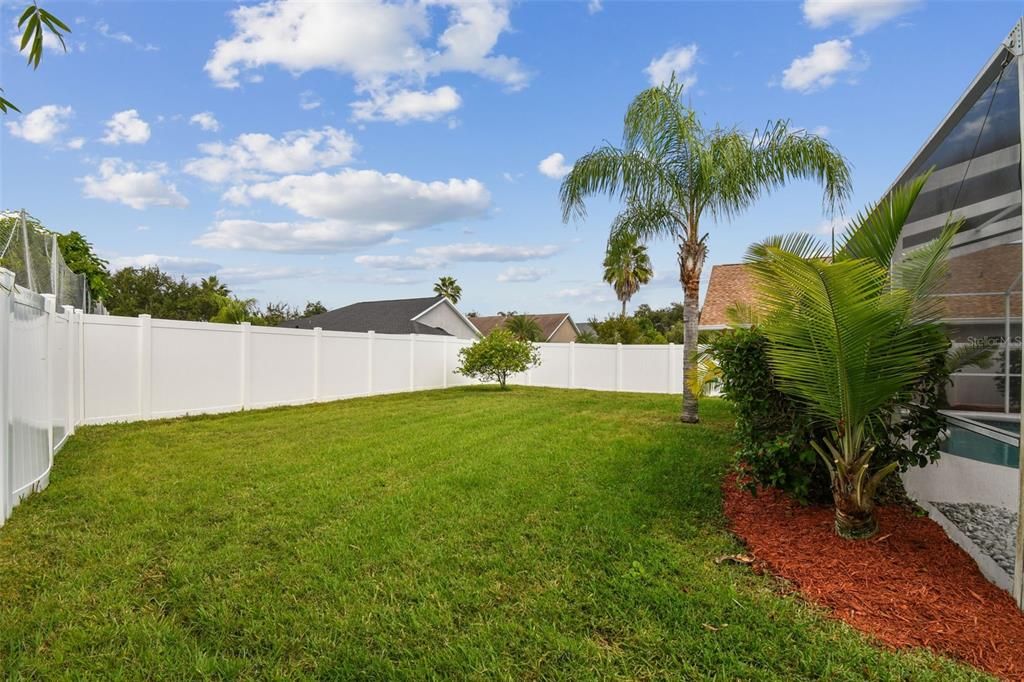 Active With Contract: $695,000 (4 beds, 2 baths, 2377 Square Feet)
