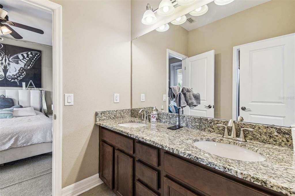 For Sale: $1,255,000 (5 beds, 3 baths, 4506 Square Feet)