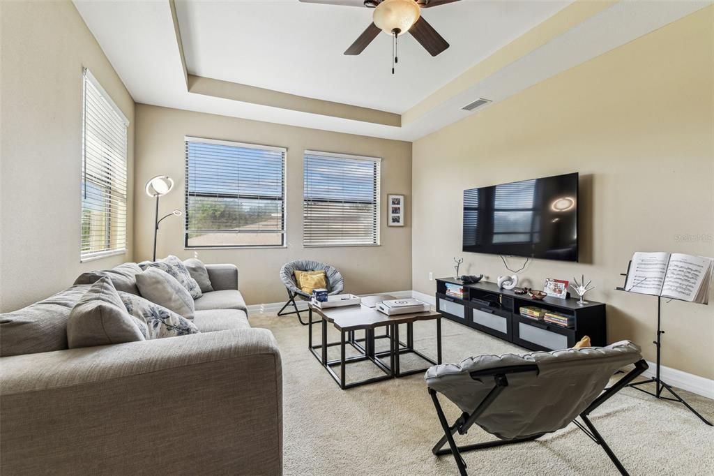 For Sale: $1,255,000 (5 beds, 3 baths, 4506 Square Feet)