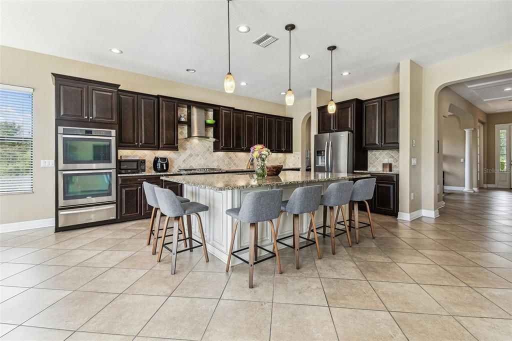 For Sale: $1,255,000 (5 beds, 3 baths, 4506 Square Feet)