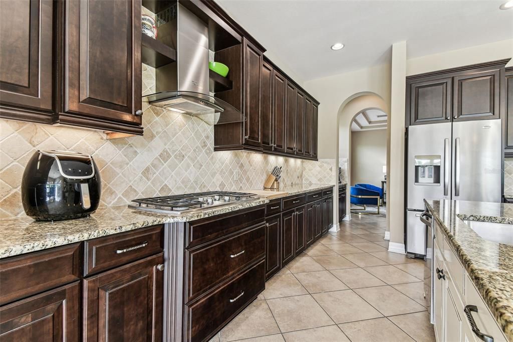 For Sale: $1,255,000 (5 beds, 3 baths, 4506 Square Feet)