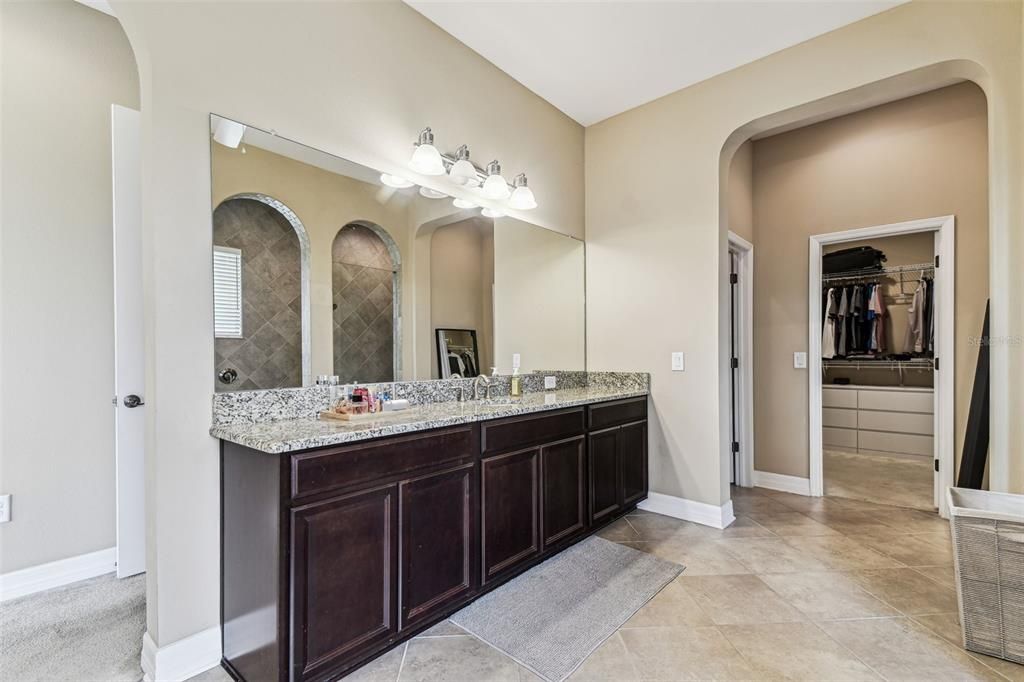 For Sale: $1,255,000 (5 beds, 3 baths, 4506 Square Feet)