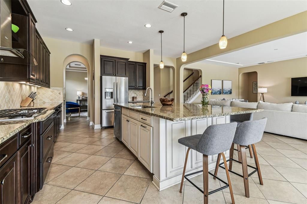 For Sale: $1,255,000 (5 beds, 3 baths, 4506 Square Feet)