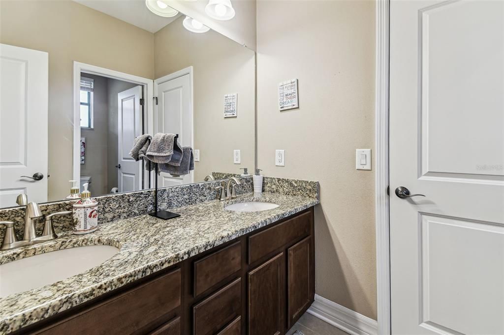 For Sale: $1,255,000 (5 beds, 3 baths, 4506 Square Feet)