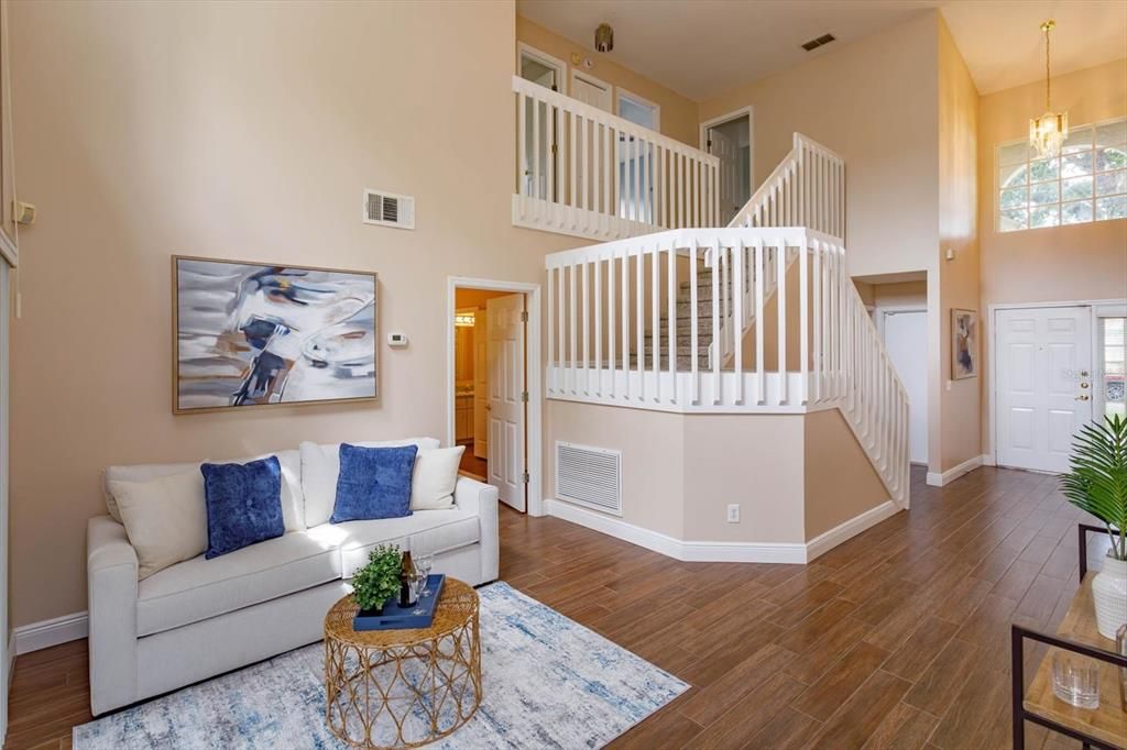 Activo con contrato: $429,000 (4 camas, 3 baños, 2023 Pies cuadrados)