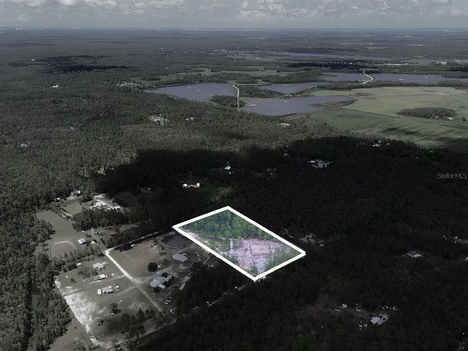 En Venta: $215,000 (5.00 acres)