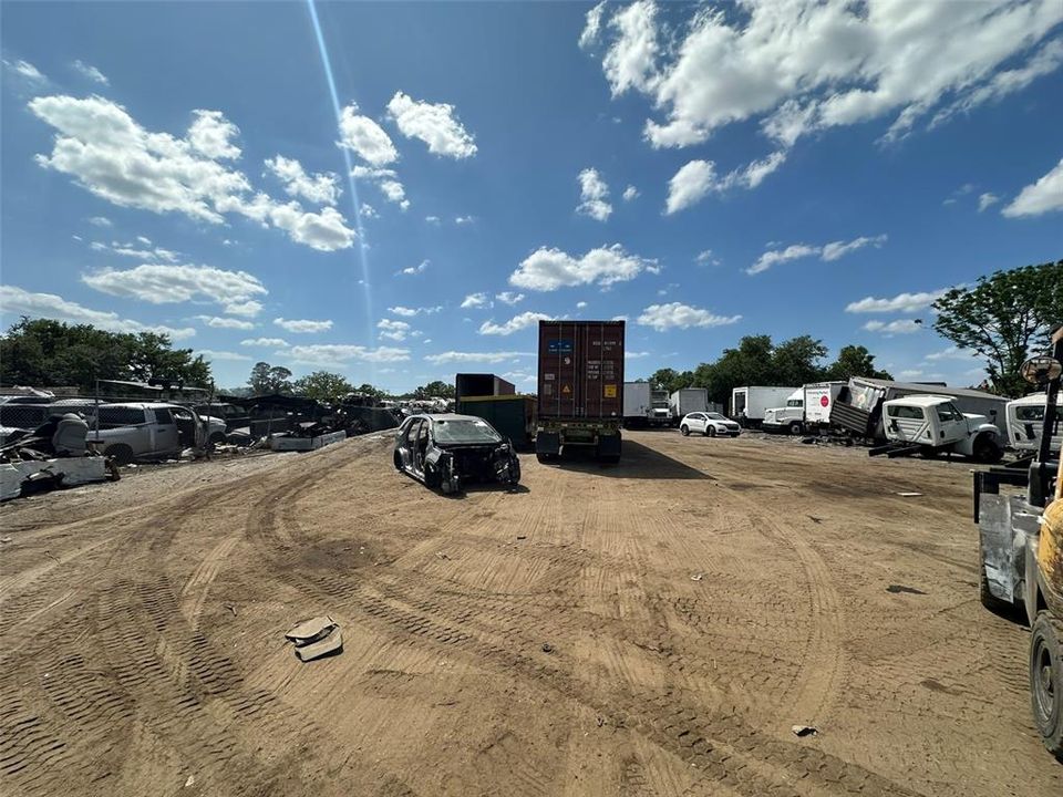 For Sale: $6,900,000 (5.27 acres)