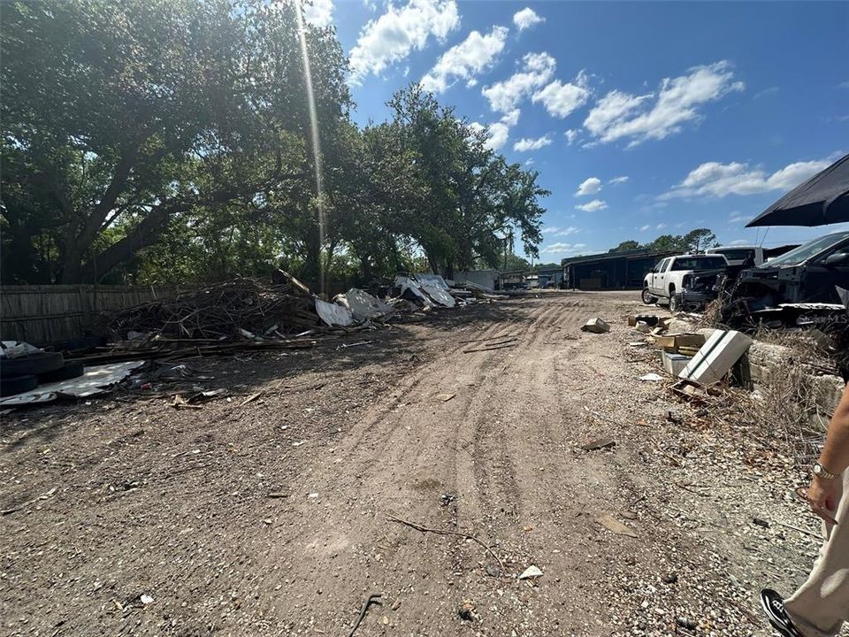 For Sale: $6,900,000 (5.27 acres)