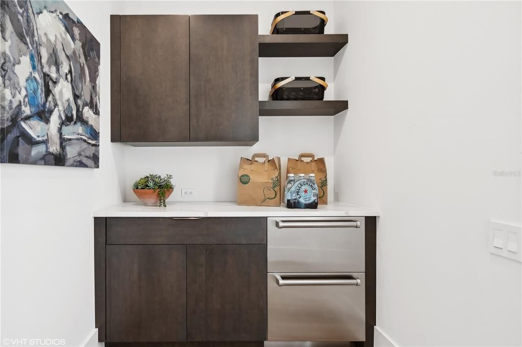 待售: $4,975,000 (3 贝兹, 4 浴室, 4410 平方英尺)