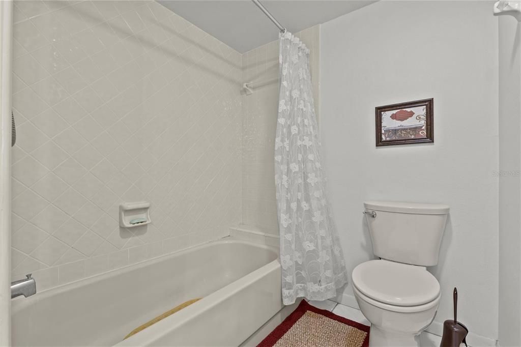 出租: $2,400 (2 贝兹, 2 浴室, 1125 平方英尺)