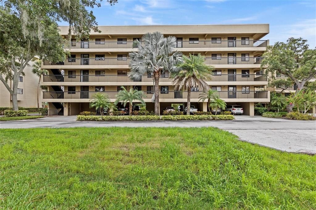 出租: $2,400 (2 贝兹, 2 浴室, 1125 平方英尺)