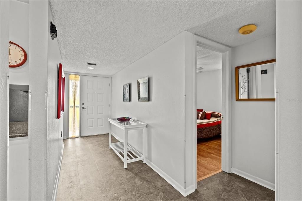 出租: $2,400 (2 贝兹, 2 浴室, 1125 平方英尺)