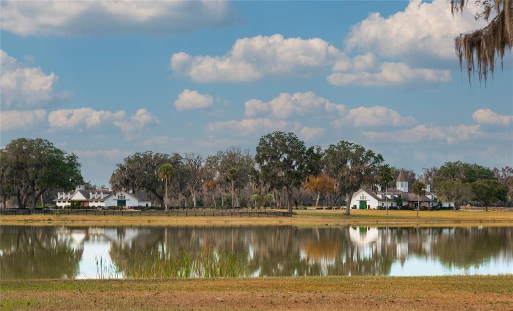 На продажу: $1,575,000 (28.55 acres)