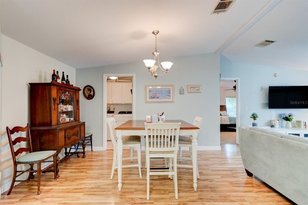 待售: $304,900 (3 贝兹, 2 浴室, 1754 平方英尺)