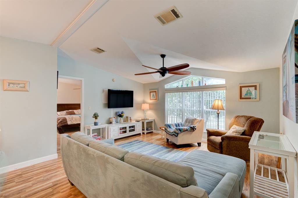 待售: $304,900 (3 贝兹, 2 浴室, 1754 平方英尺)