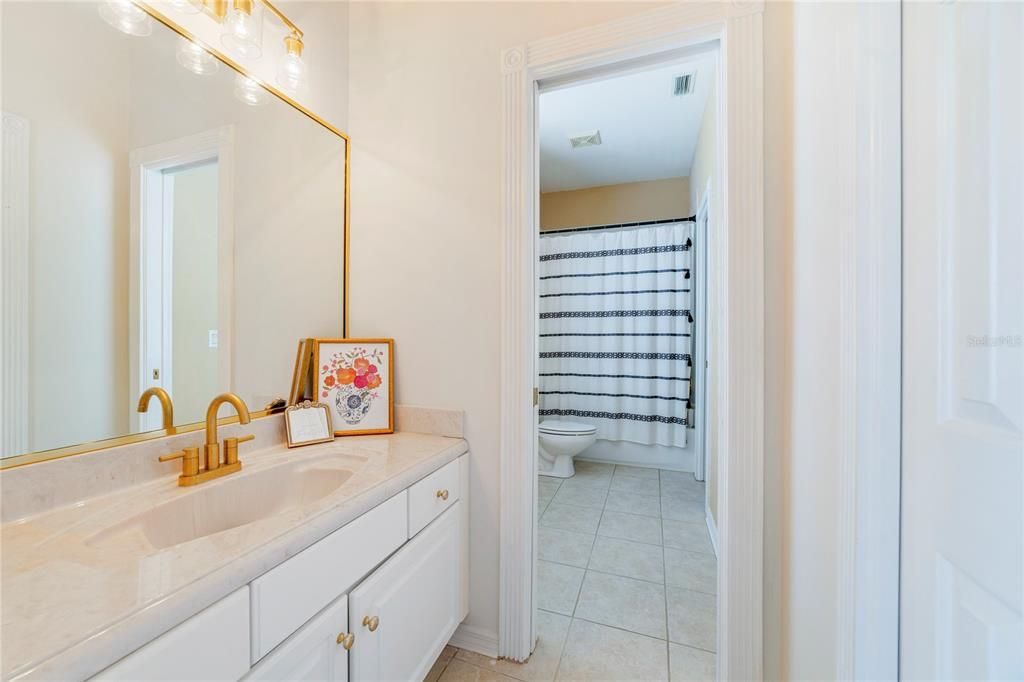 待售: $1,575,000 (5 贝兹, 3 浴室, 5573 平方英尺)