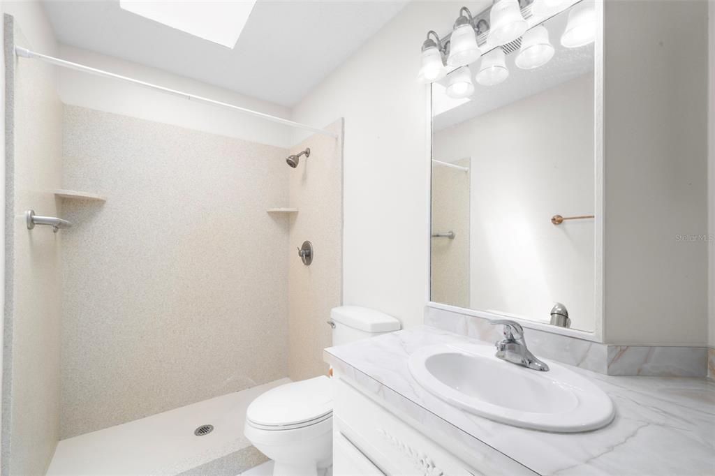 En Venta: $329,900 (3 camas, 2 baños, 1206 Pies cuadrados)