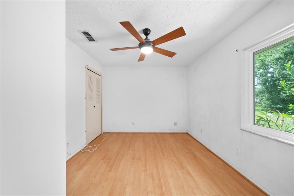 En Venta: $329,900 (3 camas, 2 baños, 1206 Pies cuadrados)