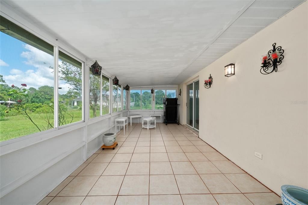 En Venta: $329,900 (3 camas, 2 baños, 1206 Pies cuadrados)