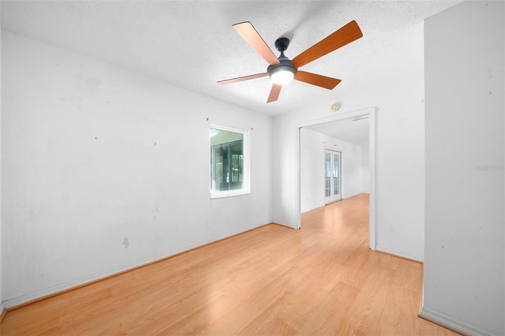 En Venta: $329,900 (3 camas, 2 baños, 1206 Pies cuadrados)