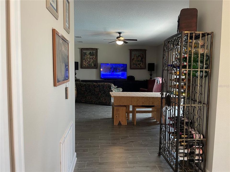 На продажу: $925,000 (5 спален, 3 ванн, 3711 Квадратных фут)