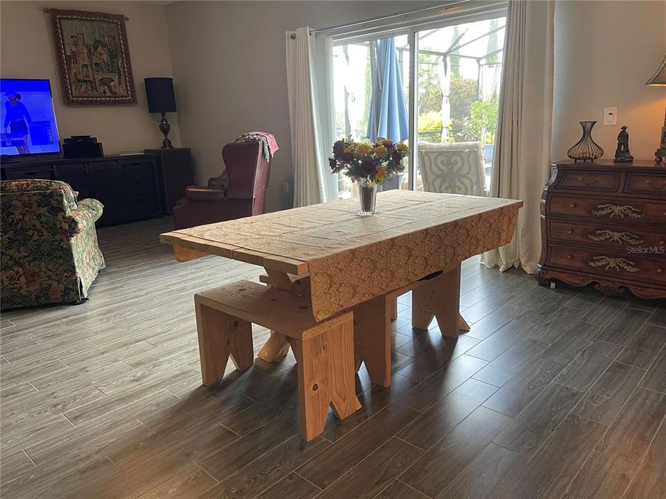 На продажу: $925,000 (5 спален, 3 ванн, 3711 Квадратных фут)